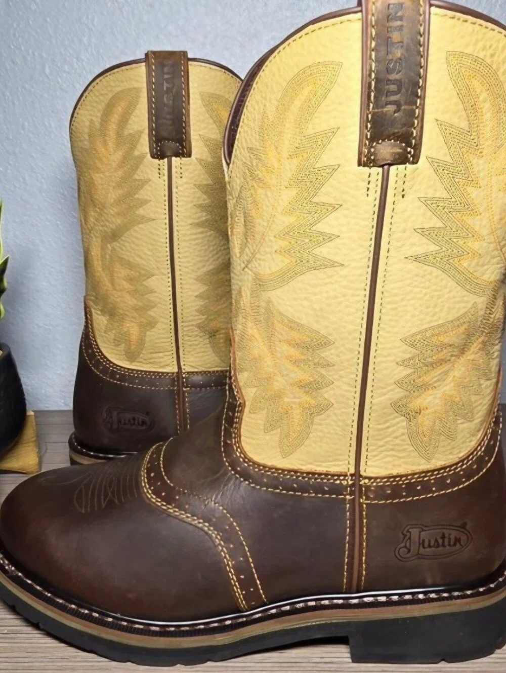 Justin Boots new without